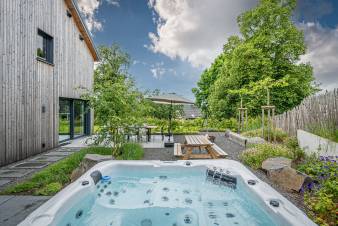 Vakantiewoning voor 17 met jacuzzi en sauna in Amel, Hoge Venen