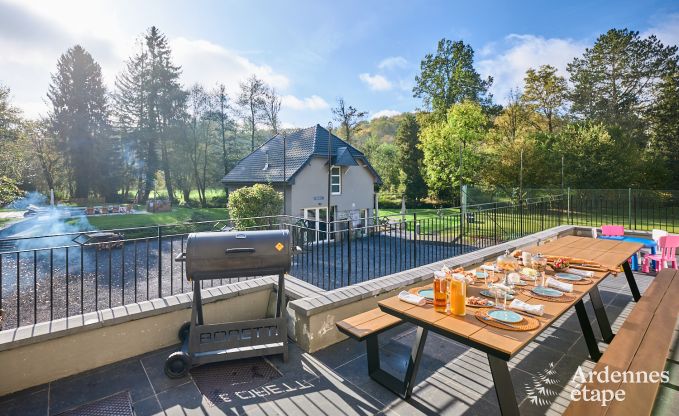 Luxe villa in Anhe voor 15 personen in de Ardennen