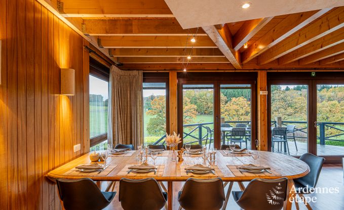 Luxe verblijf voor 9 personen: villa met alle comfort, zwembad en dichtbij de toeristische plekken van de Ardennen