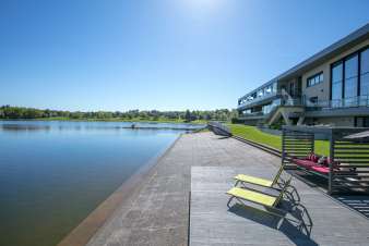 Zeer luxueus appartement met subliem zicht op het meer van Butgenbach