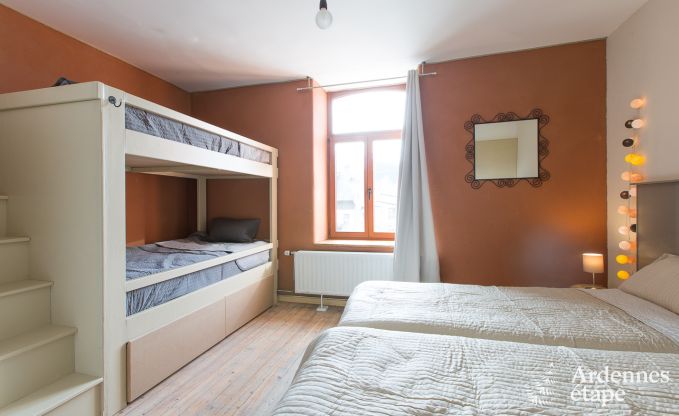 Vakantiehuis in Herbeumont voor 12/14 personen in de Ardennen