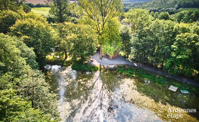 Afgelegen chalet aan vijver in Saint-Hubert, Ardennen