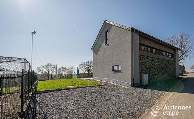 Gezellig vakantiehuis met zwembad  in Sainte-Ode, Ardennen