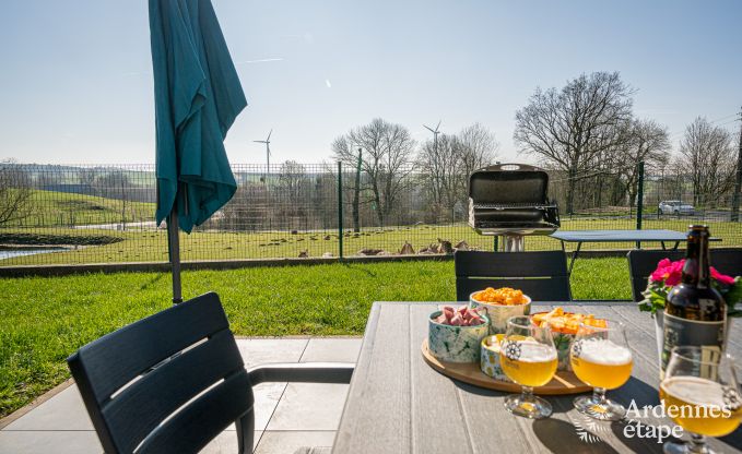 Gezellige familievakantiehuis met zwembad  in Sainte-Ode, Ardennen