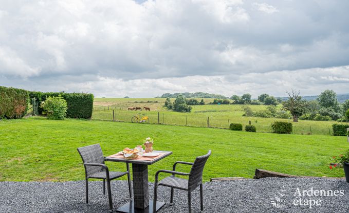 Romantische suite voor 2 met jacuzzi en sauna in Sprimont, Ardennen