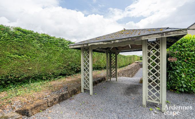 Romantische suite voor 2 met jacuzzi en sauna in Sprimont, Ardennen