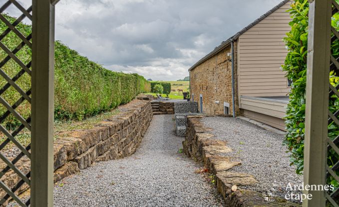 Romantische suite voor 2 met jacuzzi en sauna in Sprimont, Ardennen