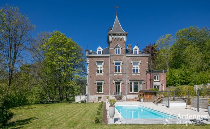 Luxe kasteel in Stavelot voor 8 met zwembad en tuin in de Hoge Venen