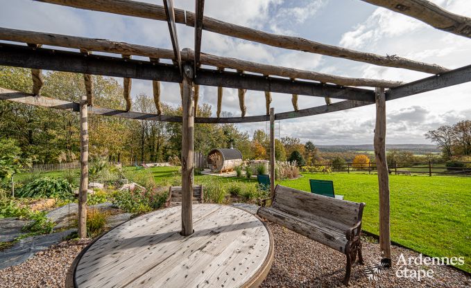 Onvergetelijk verblijf in Villers-en-Fagne: Vakantiehuis met sauna, jacuzzi en adembenemend uitzicht in de Ardennen.