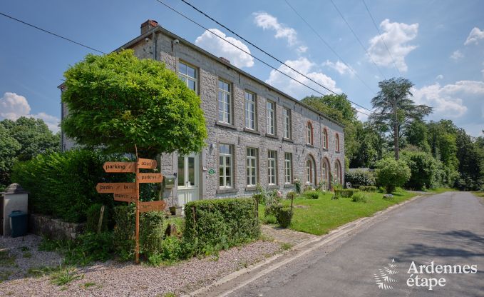 Comfortabele vakantiewoning voor 10 personen in Villers-en-Fagne met sauna en houtkachel